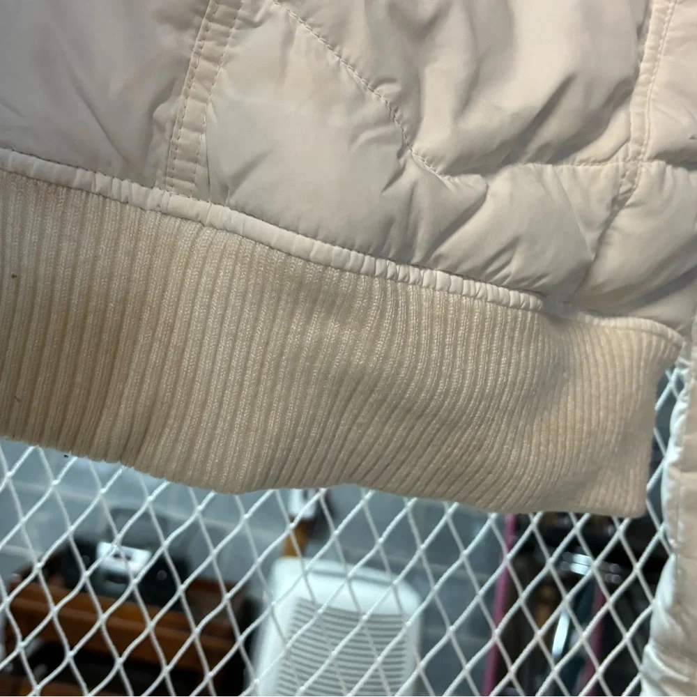 Vintage white Hollister coat - Picture 14 of 16